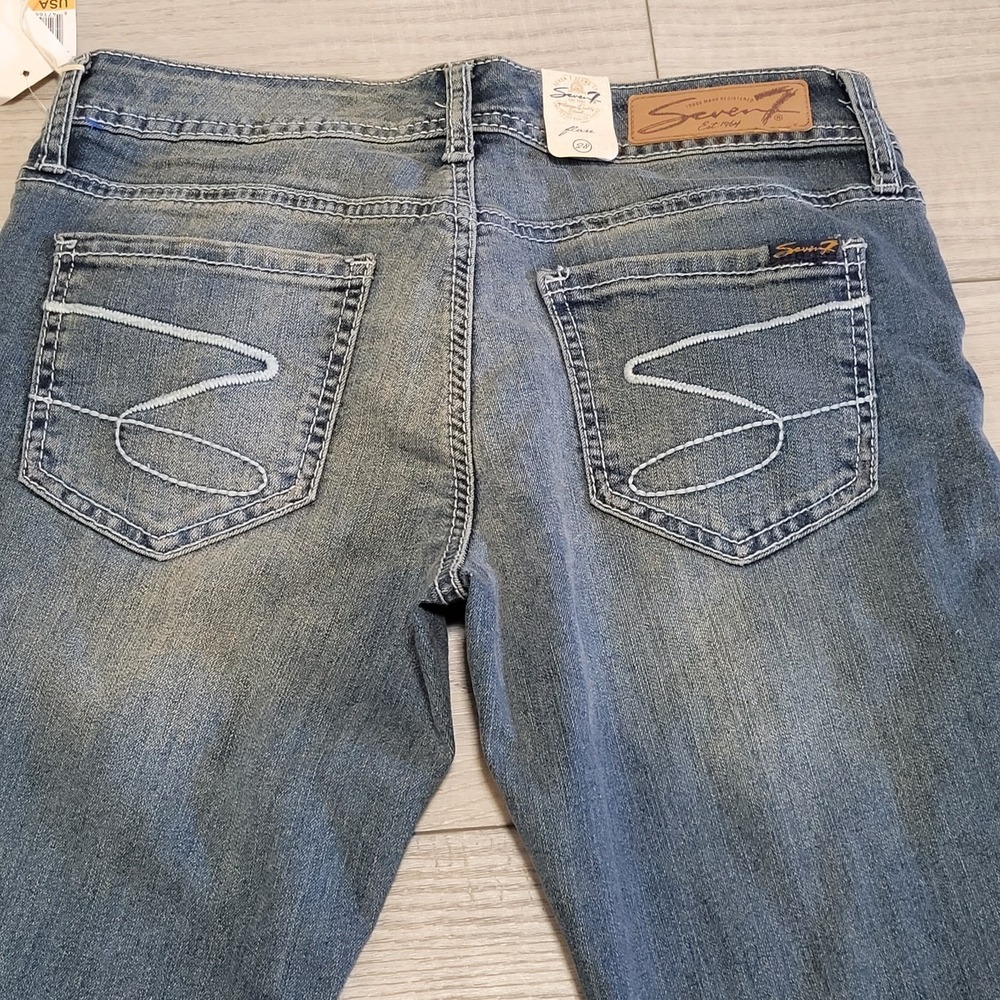 đź‘–NWT Seven 7 Jeans Women 28 Medium Wash Flare Faded Whiskering 31x35 Stretch - Picture 7 of 16